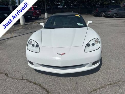 Used 2007 Chevrolet Corvette Convertible w/ Preferred Equipment Group RWD image 8
