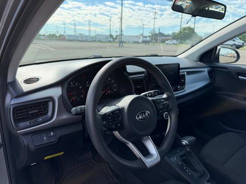 Used 2021 Kia Rio S FWD image 11