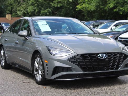 Used 2020 Hyundai Sonata SEL w/ Convenience Package FWD image 1