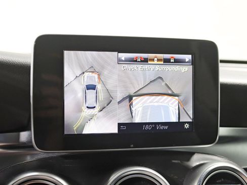 Used 2018 Mercedes-Benz GLC 300 w/ Premium Package image 22