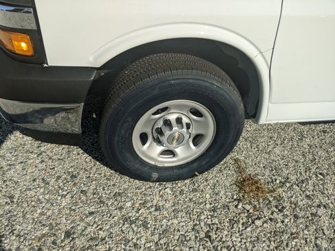 New 2025 Chevrolet Express 3500 w/ Power Convenience Package image 11