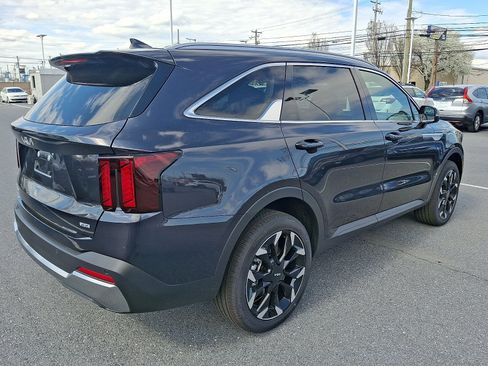 New 2026 Kia Sorento EX AWD/4WD image 3