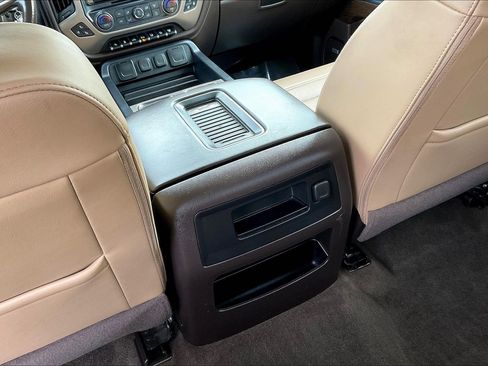 Used 2017 GMC Sierra 3500 Denali w/ Duramax Plus Package image 12