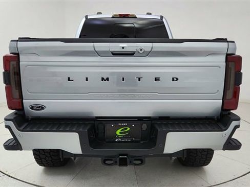 Used 2024 Ford F250 Limited w/ FX4 Off-Road Package image 5