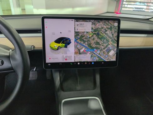 Used 2022 Tesla Model 3 Long Range image 17