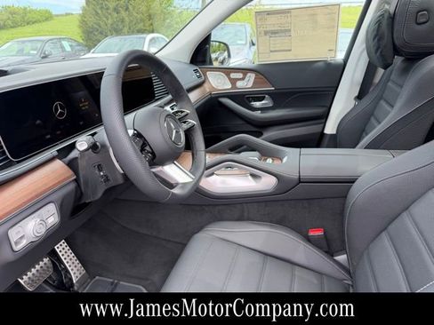 New 2026 Mercedes-Benz GLS 450 4MATIC image 13