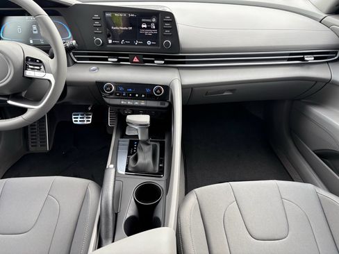 New 2026 Hyundai Elantra Sport FWD image 28