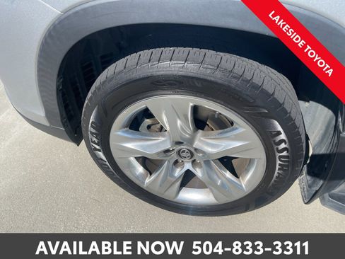 Certified 2017 Toyota Highlander Limited image 17