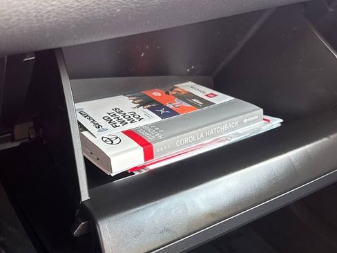 Used 2021 Toyota Corolla SE image 30