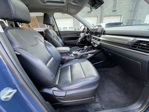 Certified 2023 Kia Telluride S w/ S Sunroof Package AWD/4WD image 27