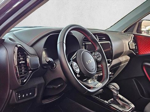 Used 2025 Kia Soul GT-Line image 9