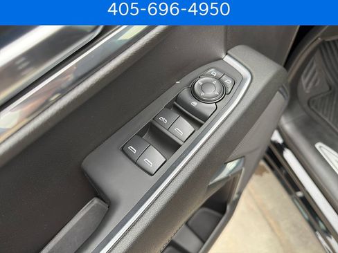 Used 2024 Chevrolet Silverado 1500 LT w/ Z71 Off-Road Package AWD/4WD image 14