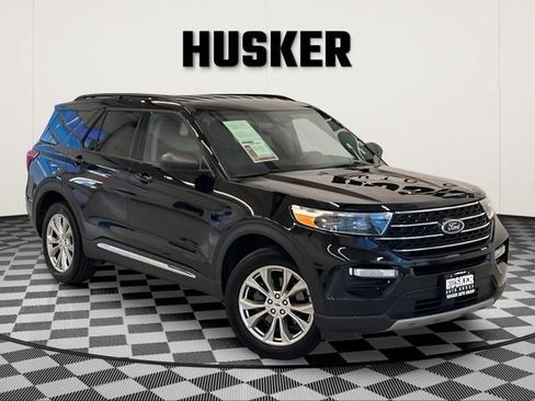 Used 2023 Ford Explorer XLT w/ Equipment Group 202A AWD/4WD image 1