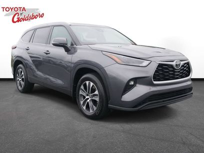 Used 2024 Toyota Highlander XLE