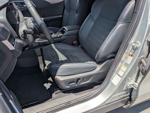 Used 2025 Mitsubishi Outlander SE AWD/4WD image 14
