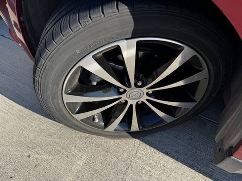 Used 2012 Chrysler 200 S image 8