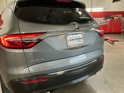 Used 2018 Buick Enclave Essence w/ Trailering Package FWD image 24
