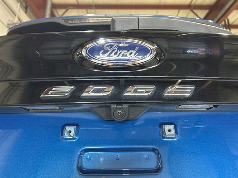 Used 2023 Ford Edge ST-Line AWD/4WD image 12