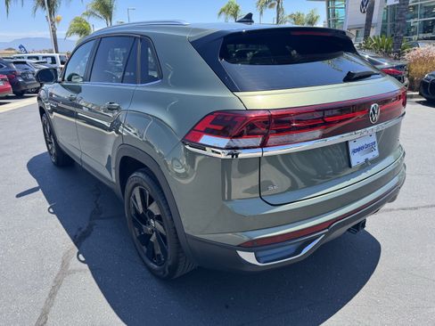 Used 2026 Volkswagen Atlas Cross Sport SE w/ Panoramic Sunroof Package AWD/4WD image 7
