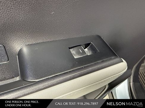 Used 2021 Toyota Highlander Platinum AWD/4WD image 38