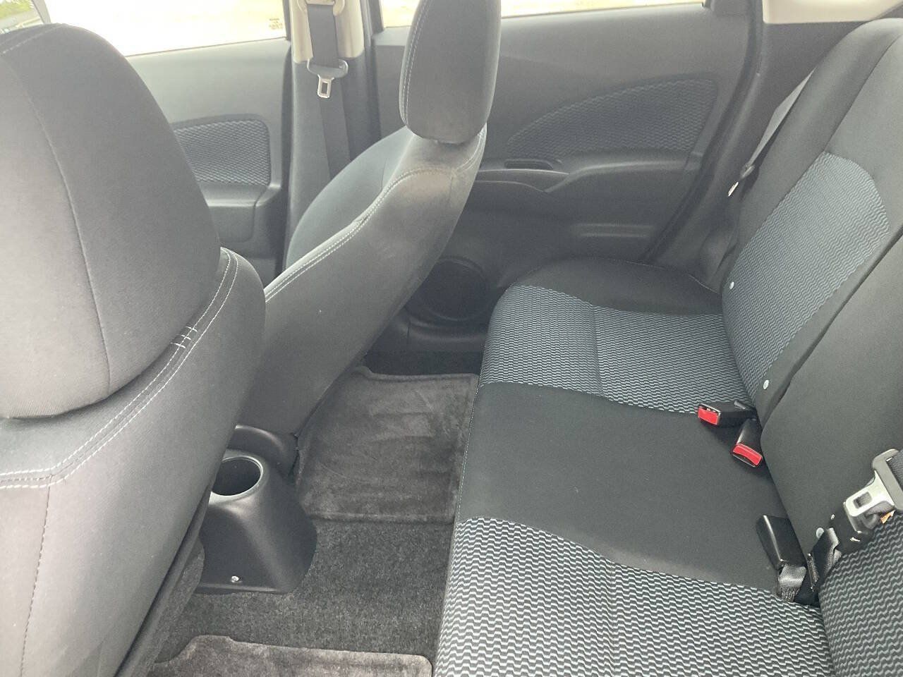 Used 2015 Nissan Versa Note SV w/ Sport Value Package FWD image 12