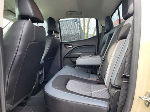 Used 2022 Chevrolet Colorado Z71 image 10