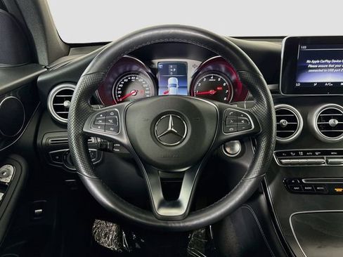 Used 2018 Mercedes-Benz GLC 300 4MATIC image 11