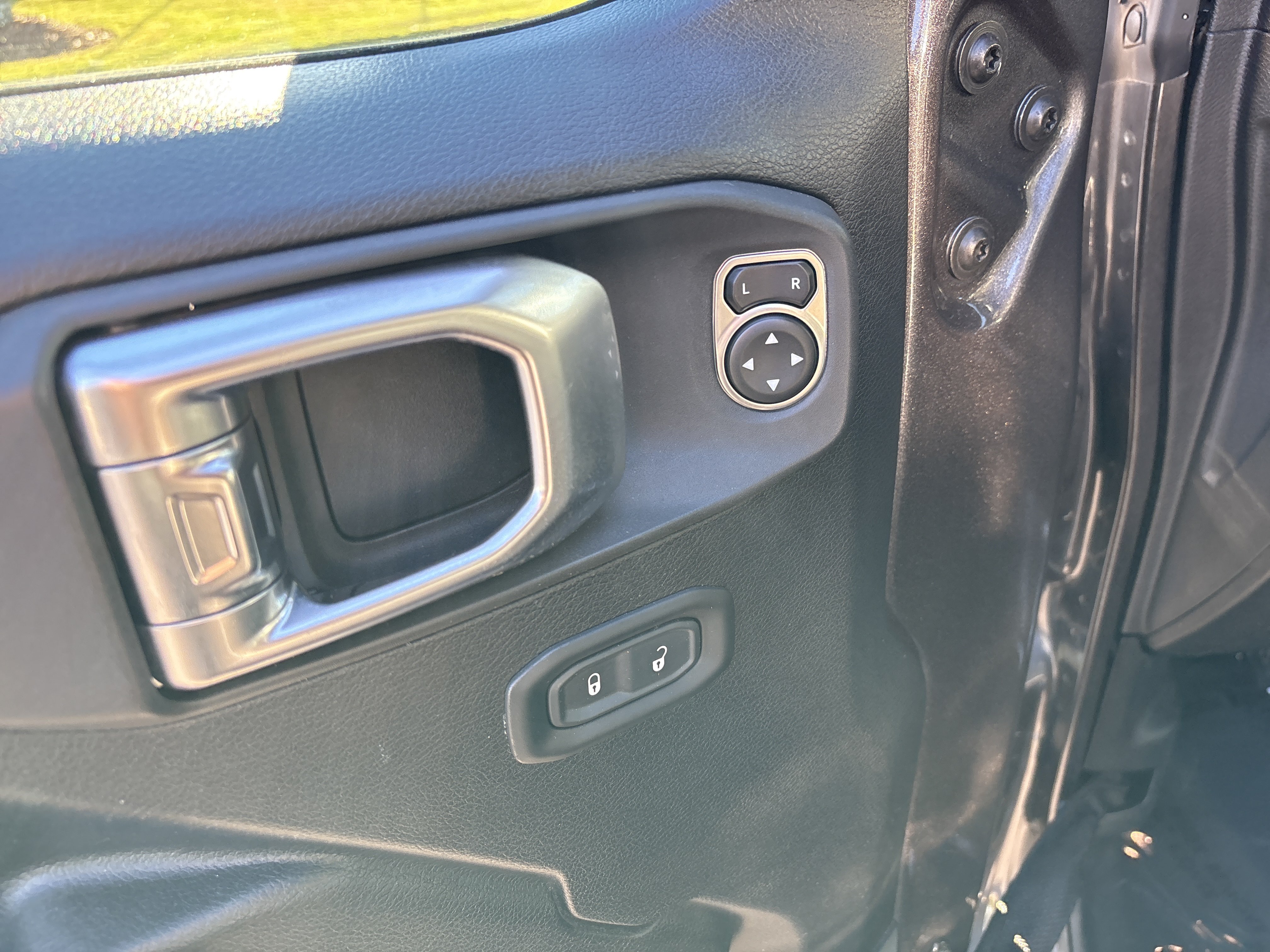 Used 2020 Jeep Wrangler Unlimited Sport S AWD/4WD image 16