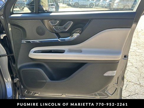 New 2026 Lincoln Corsair Premiere image 14