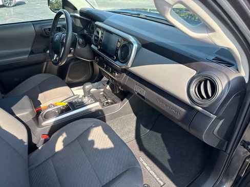 Used 2023 Toyota Tacoma SR5 RWD image 15