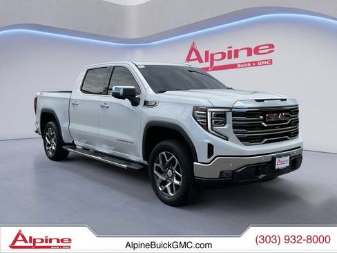 Used 2024 GMC Sierra 1500 SLT w/ SLT Premium Plus Package AWD/4WD image 7