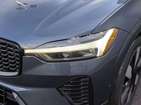 Certified 2024 Volvo XC60 T8 Plus w/ Protection Package Premier image 10