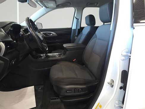 Used 2018 Chevrolet Traverse LT AWD/4WD image 12