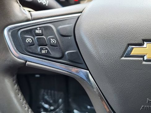 Used 2018 Chevrolet Malibu LT FWD image 29