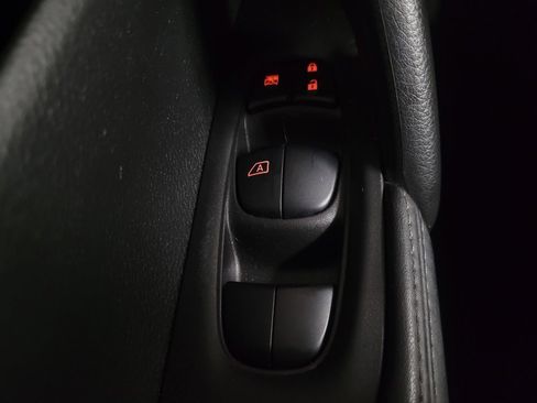 Used 2019 Nissan Rogue Sport SV image 27