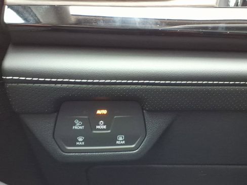 New 2026 Volkswagen Atlas SEL image 23