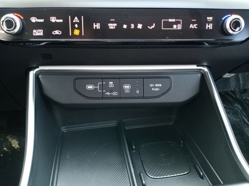 New 2026 Kia Carnival SX Prestige FWD image 32