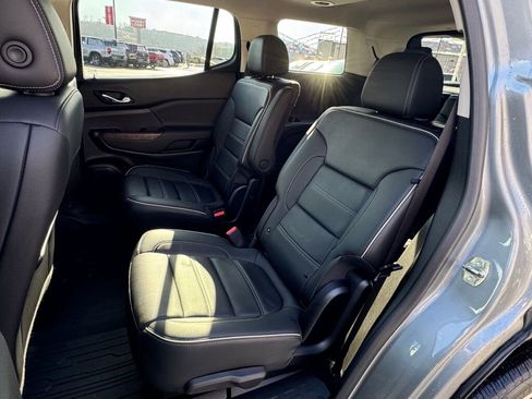 Used 2023 GMC Acadia Denali w/ Denali Technology Package image 17