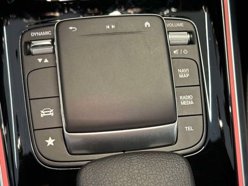 Used 2022 Mercedes-Benz GLA 250 4MATIC image 27