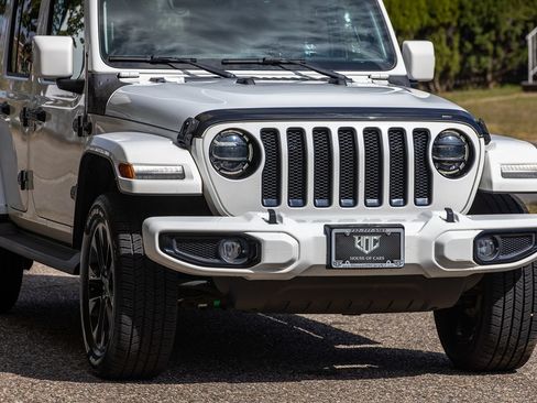 Used 2020 Jeep Wrangler Unlimited Sahara AWD/4WD image 6