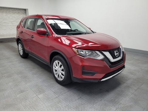 Used 2017 Nissan Rogue S FWD image 13