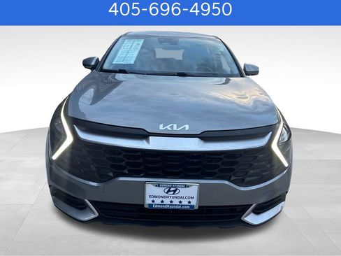 Used 2023 Kia Sportage LX AWD/4WD image 8