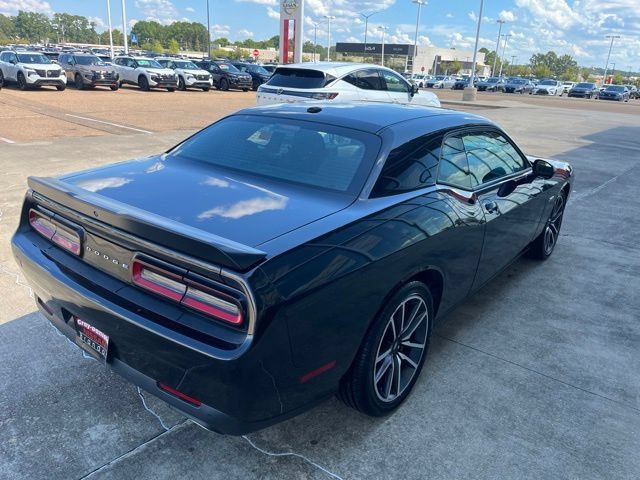 Used 2023 Dodge Challenger R/T RWD image 4