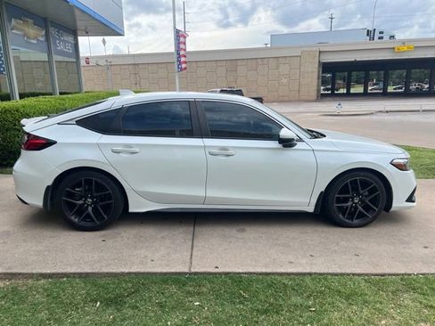 Used 2023 Honda Civic Sport Touring image 5