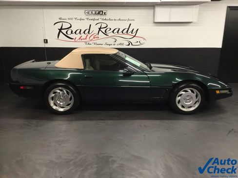 Used 1995 Chevrolet Corvette Convertible image 12
