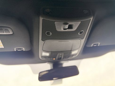 Used 2015 Ford F150 Lariat w/ Equipment Group 502A Luxury image 29