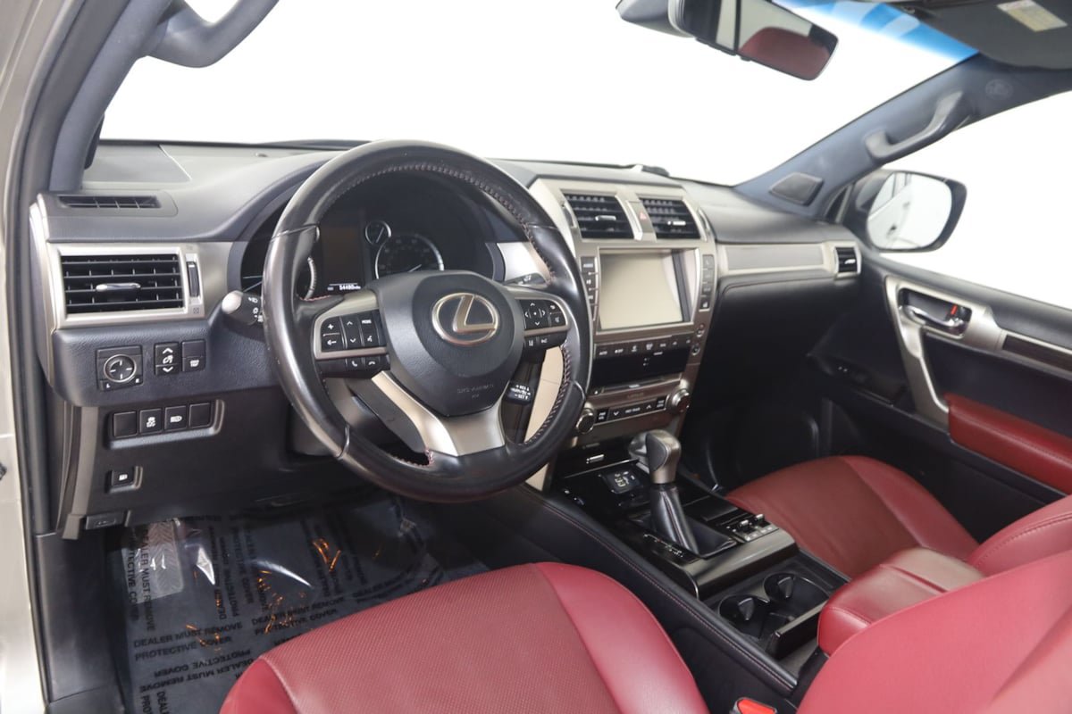 Used 2021 Lexus GX 460 w/ Accessory Package AWD/4WD image 24