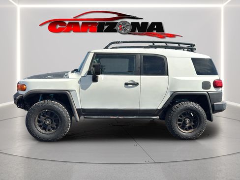 Used 2010 Toyota FJ Cruiser 4WD image 10