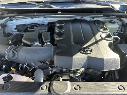 Used 2022 Toyota 4Runner Limited image 15