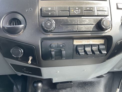 Used 2015 Ford F350 XL w/ Snow Plow Prep Package image 21